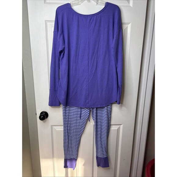 Xhilaration Women’s Large Purple “I Make My Own Magic” Pajama Set - Picture 6 of 6